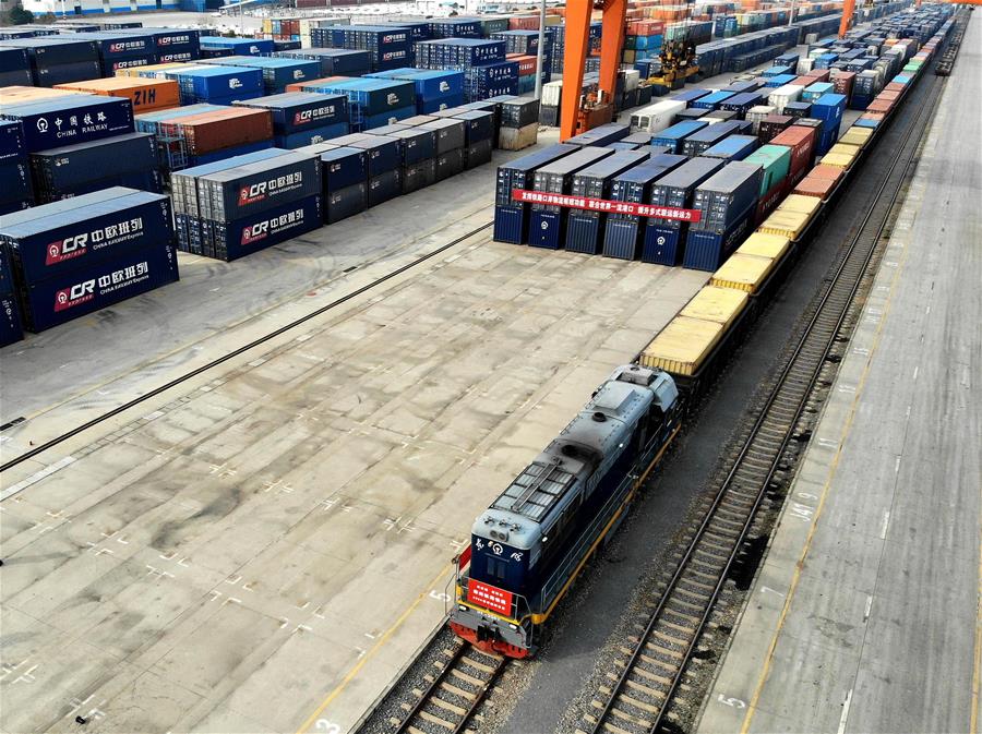 Tren de carga marino intermodal restaura operación regular después del Festival de Primavera chino