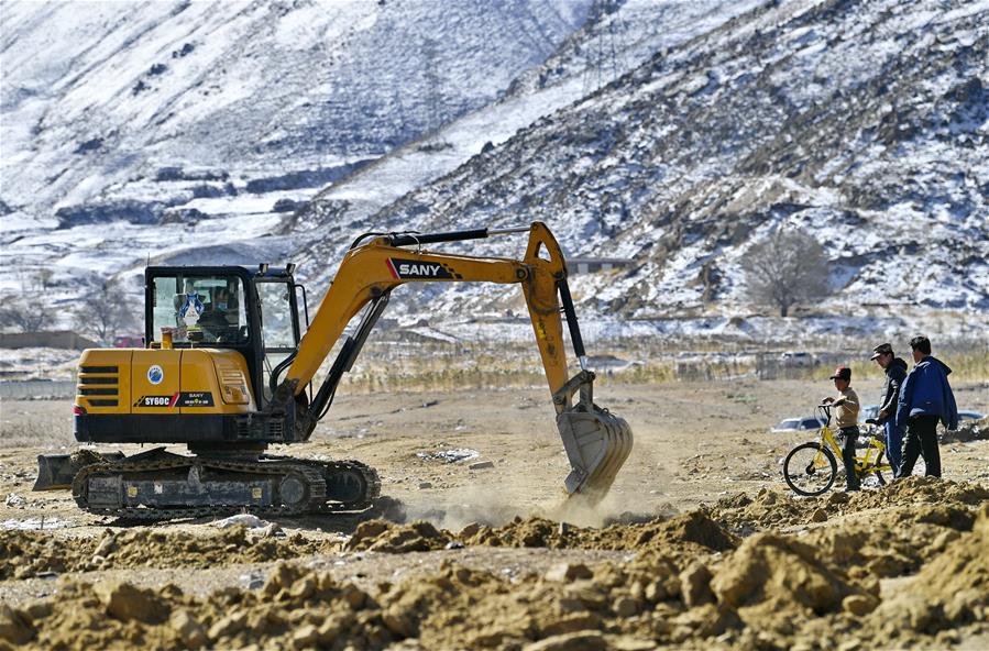 Sitio de un proyecto de reforestación en Caigongtang en Lhasa
