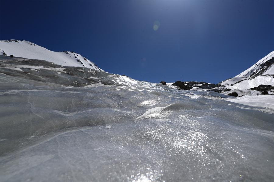 Paisaje de un glaciar en Gansu