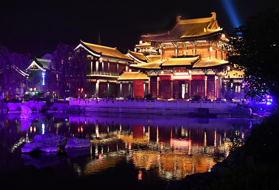 Diversos tipos de excursiones nocturnas en Luoyang