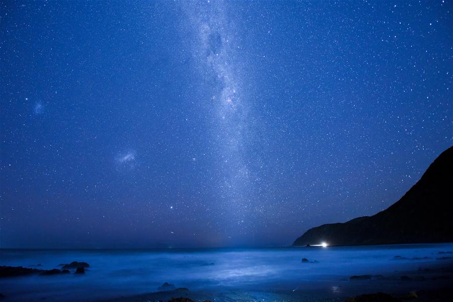 Nueva Zelanda: Vía Láctea durante noche estrellada