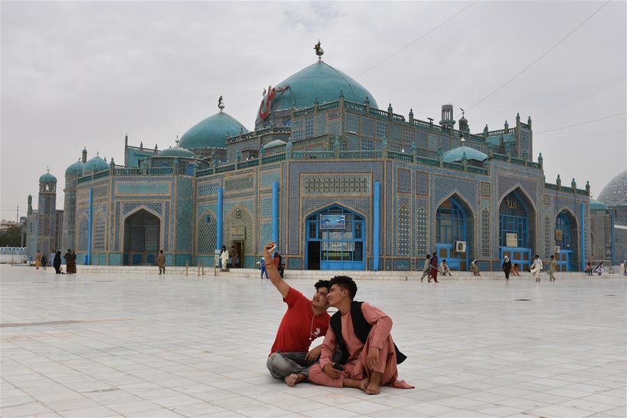 Afganistán: Reabre la Mezquita Azul al público