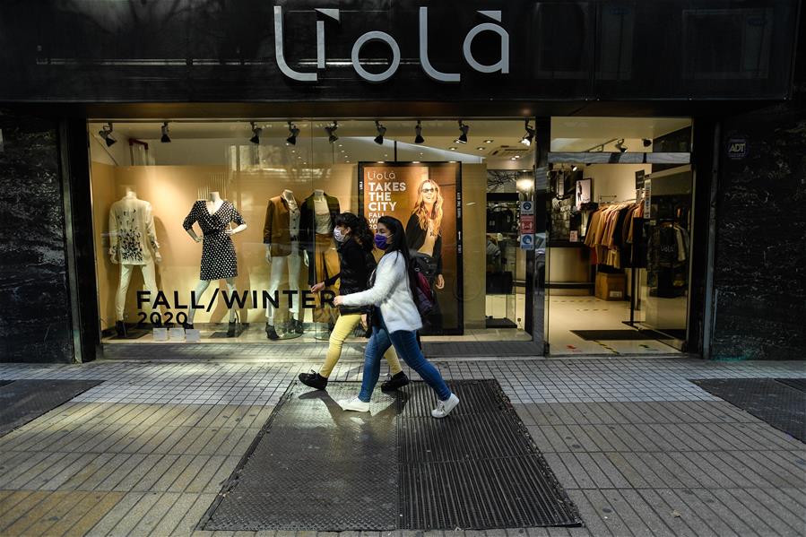 Chile reporta 385.946 casos de COVID-19 y 10.452 fallecidos