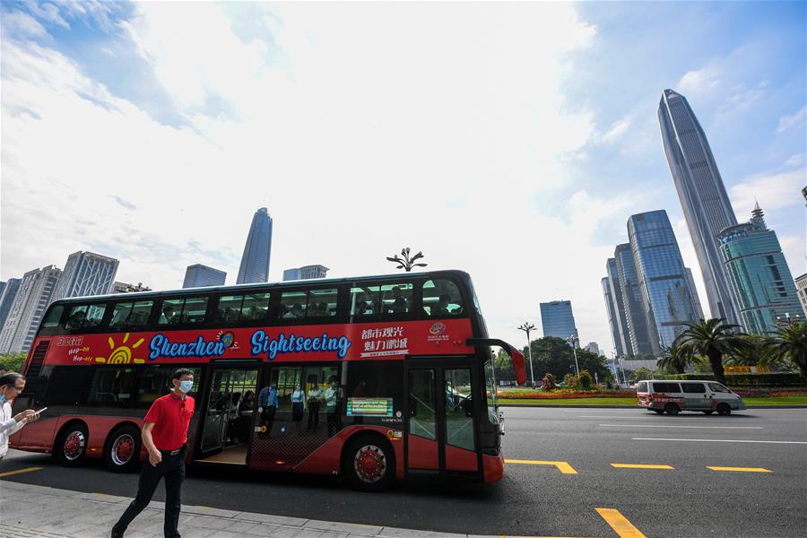 Shenzhen inaugura tres líneas de autobuses turísticos