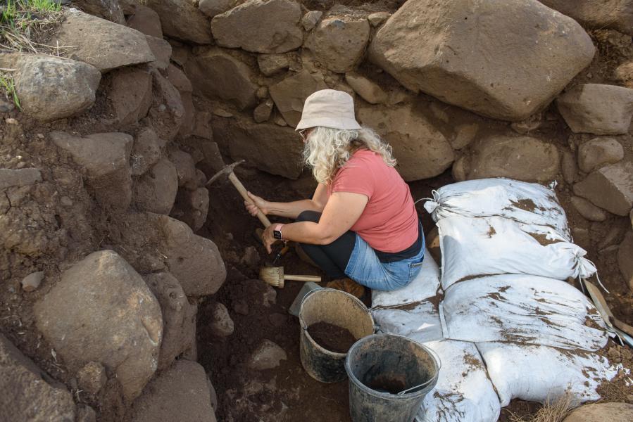 Arqueólogos israelíes descubren un edificio fortificado de 3.000 años de antigüedad