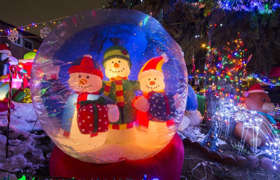 Luces y decoraciones navide&ntilde;as en Toronto, Canad&aacute;