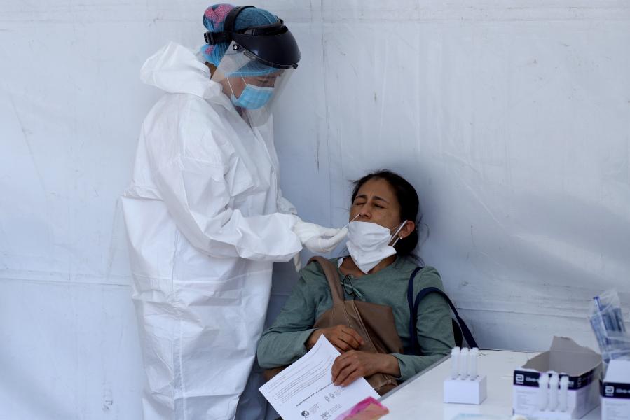 RESUMEN: Temen en Am&eacute;rica Latina un "diciembre negro" por COVID-19