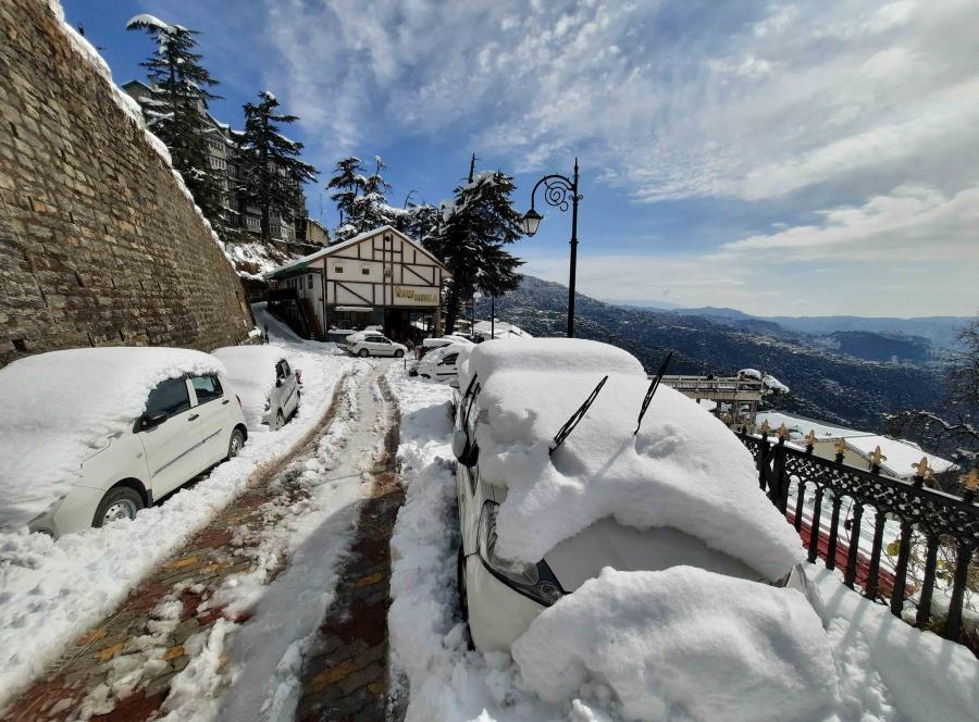 Intensa nevada en Shimla, India