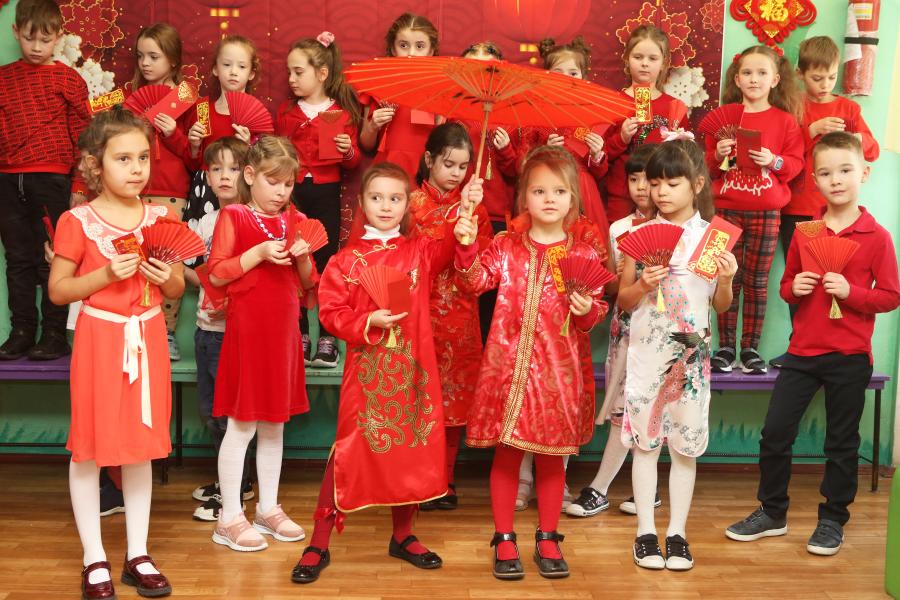 Ucrania: Escuela organiza actividades para celebrar Año Nuevo Lunar chino en Kiev