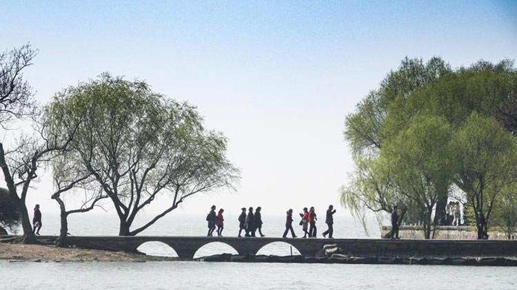 Punto escénico de Yuantouzhu del lago Taihu en Wuxi