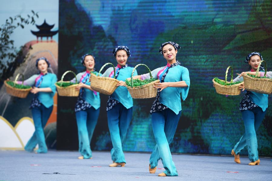 Ceremonia de apertura de festival de cultura del té en Chongqing