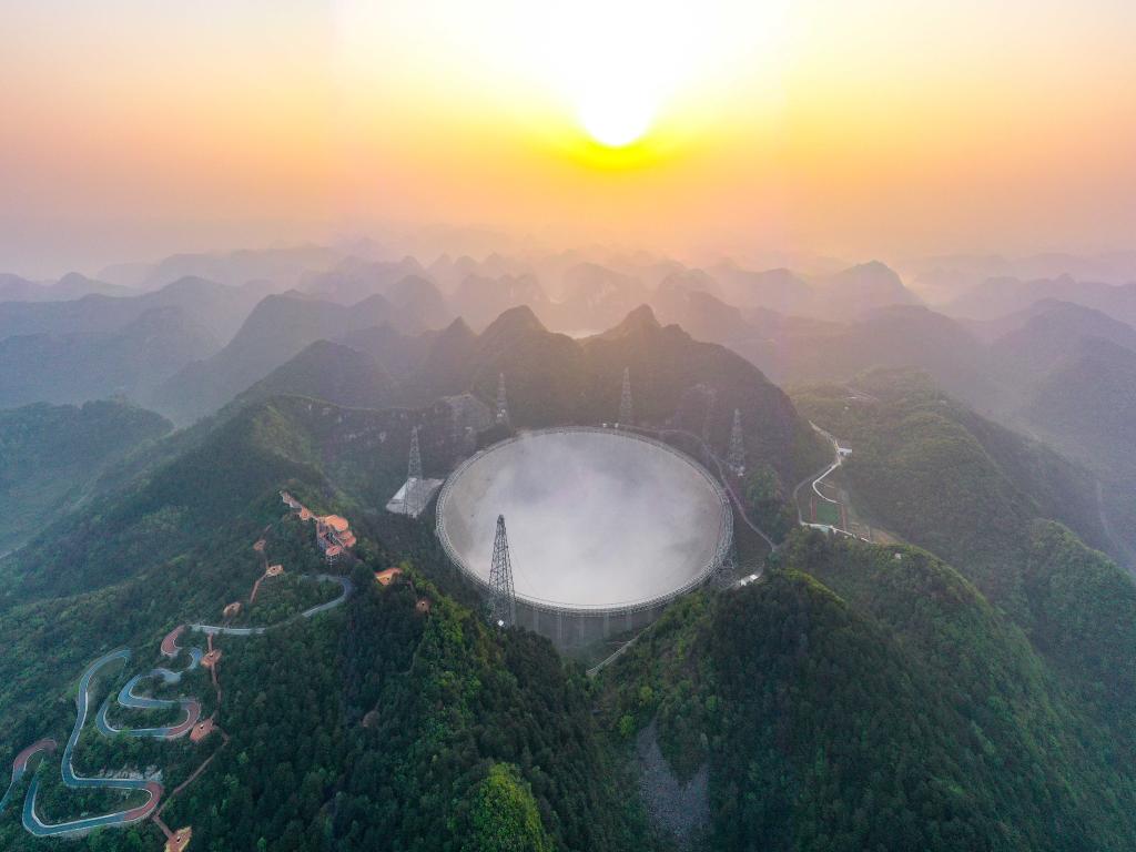 Telescopio FAST de China será abierto oficialmente a astrónomos globales