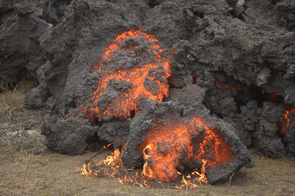 Guatemala: Flujo de lava del volcán Pacaya en la aldea El Patrocinio