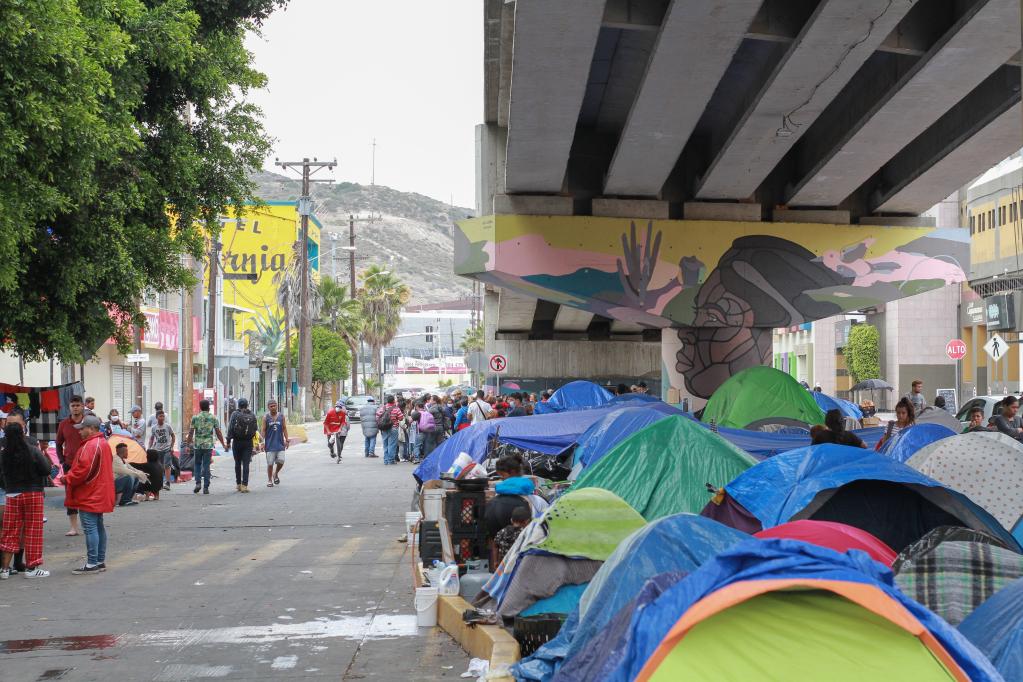 Campamento de migrantes en Tijuana, México