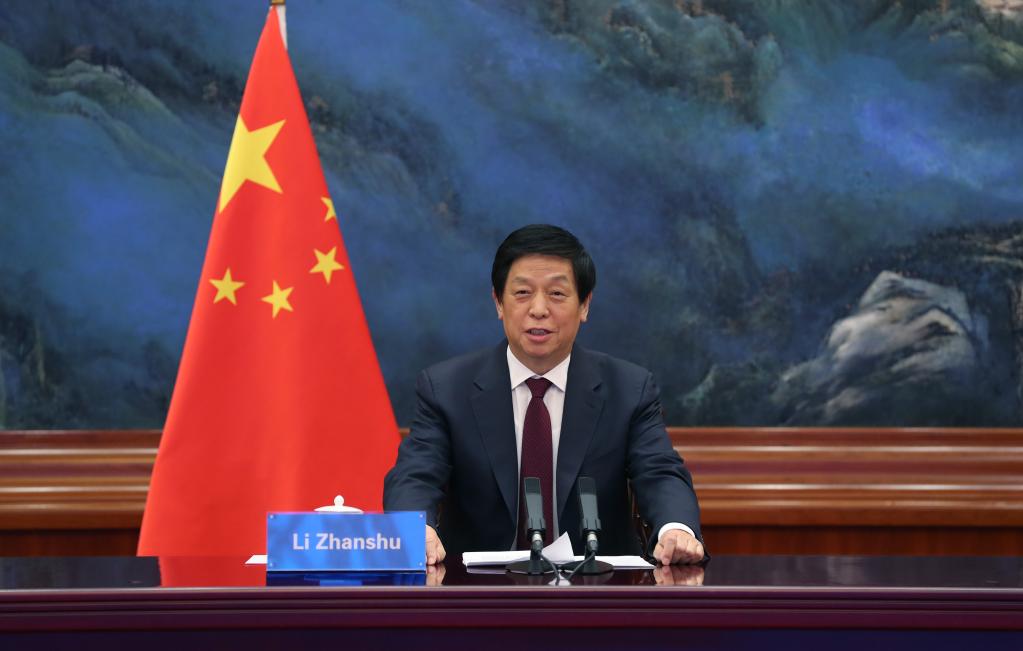 Máximo legislador chino pide intercambios parlamentarios fortalecidos con Argentina