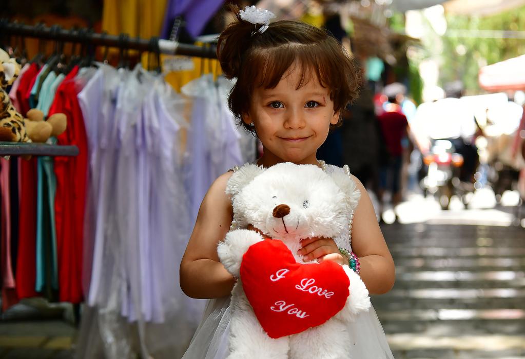 Niños en un mercado en Damasco, Siria