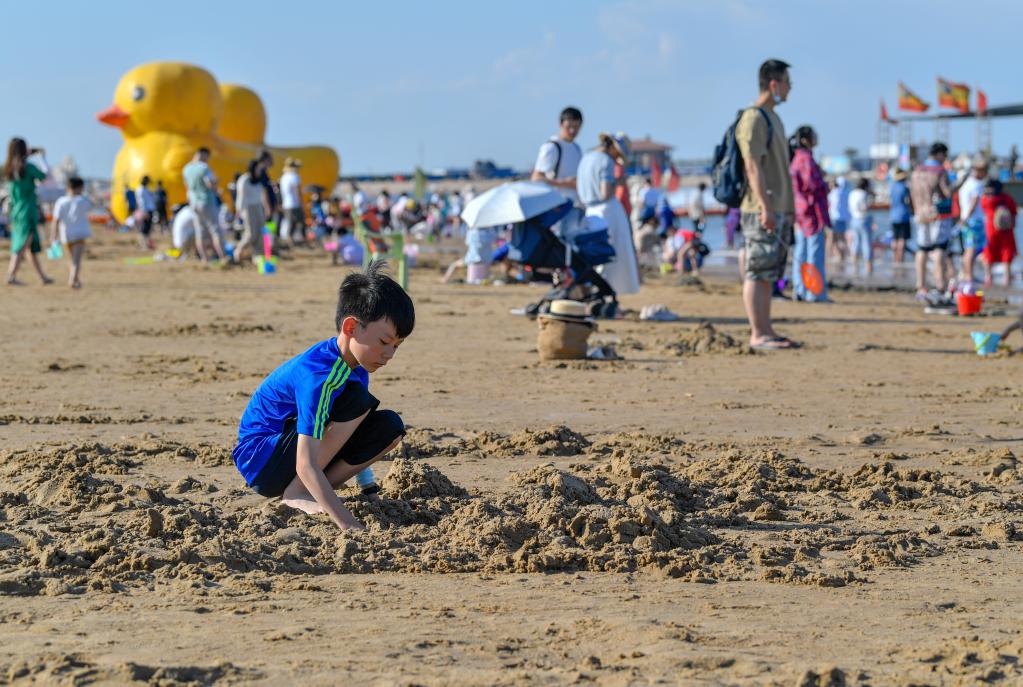 Playa artificial en puerto Dongjiang, Tianjin
