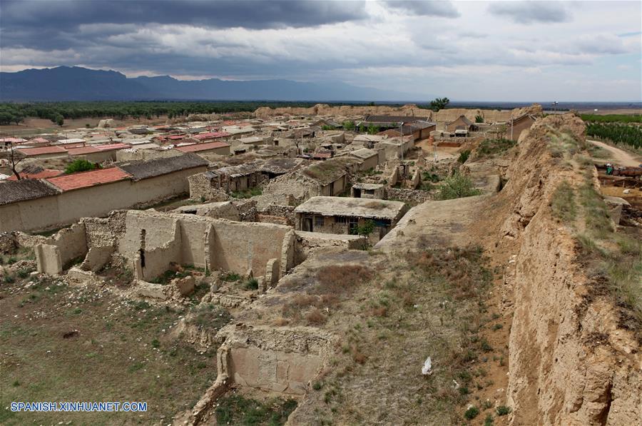 La aldea Kaiyangbu, 350 metros de oeste a este y 210 metros de sur a norte, es una antigua aldea con 2,000 años de historia.