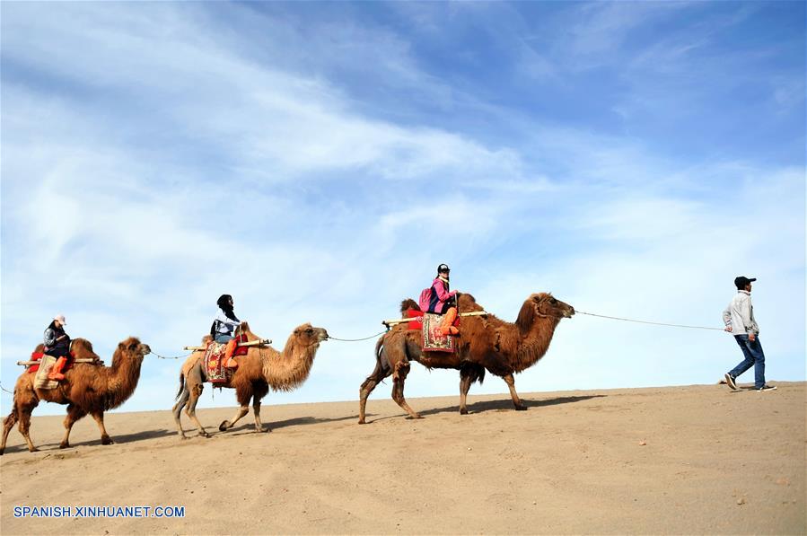 (10)CHINA-GANSU-INDUSTRIA-TURISMO