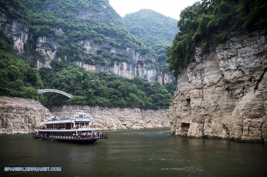 (3)CHINA-CHONGQING-MEDIO AMBIENTE-PAISAJE 