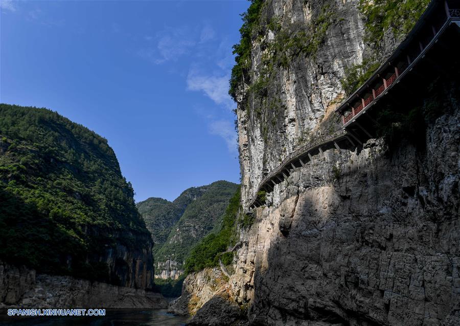 (6)CHINA-CHONGQING-MEDIO AMBIENTE-PAISAJE 