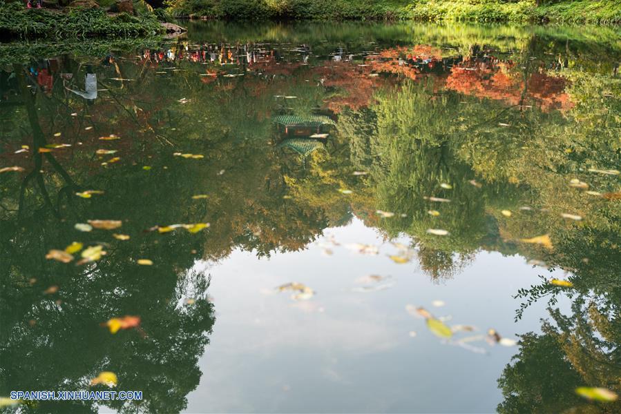 CHINA-CHANGSHA-OTOÑO-PAISAJE