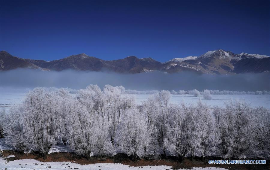 CHINA-RIO YARLUNG ZANGBO-INVIERNO-PAISAJE