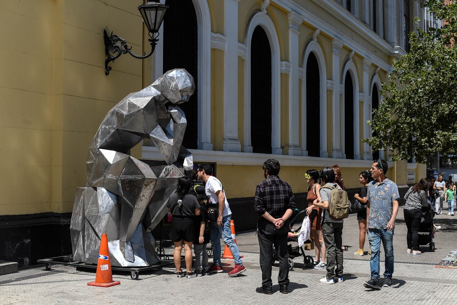 Multimedia Especial Escultura Futurista Se Comunica Con Inteligencia Artificial En Arranque 6625