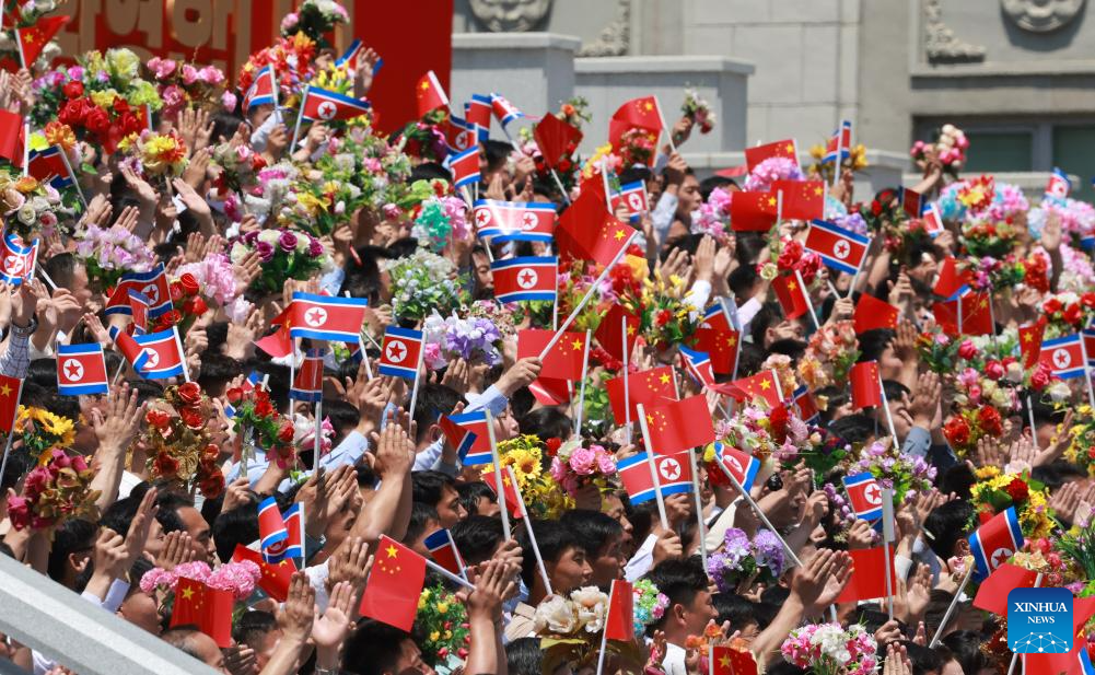 Central Rpdc Xi recibe gran bienvenida a su llegada a Pyongyang para realizar visita ...