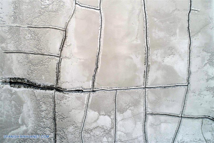 CHINA-SHANXI-YUNCHENG-LAGO SALADO-SERIE