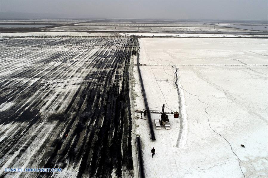CHINA-SHANXI-YUNCHENG-LAGO SALADO-SERIE