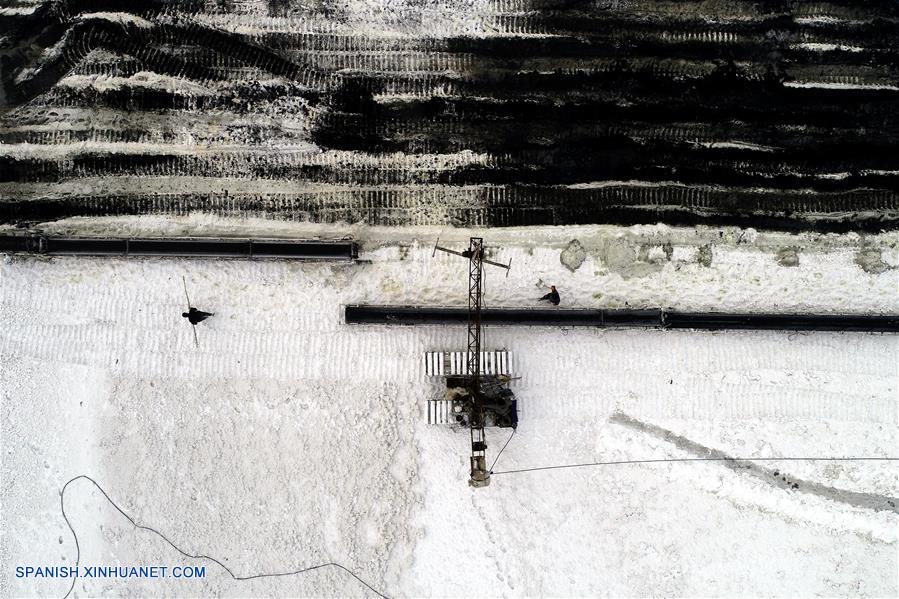 CHINA-SHANXI-YUNCHENG-LAGO SALADO-SERIE