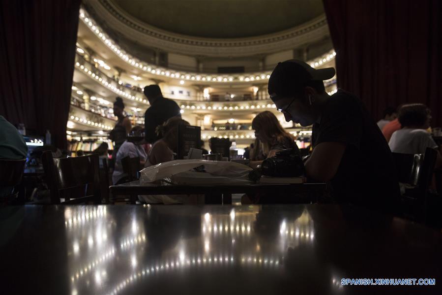 ARGENTINA-BUENOS AIRES-LIBRERIA