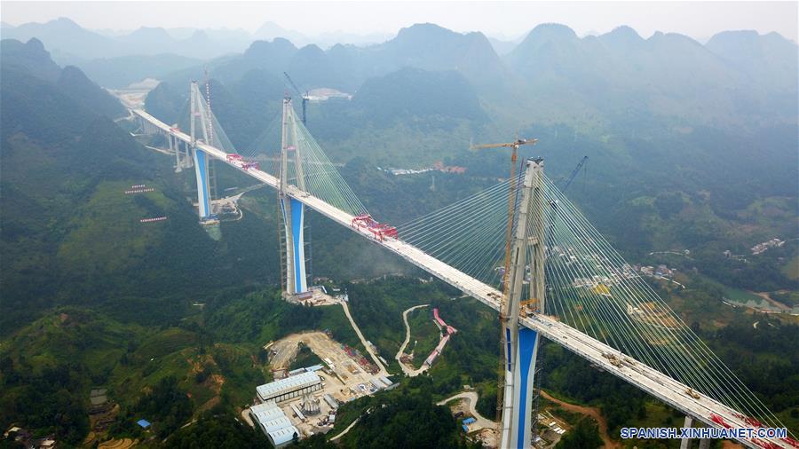 CHINA-GUIZHOU-PUENTE PINGTANG-CONSTRUCCION-CONCLUSION-SERIE