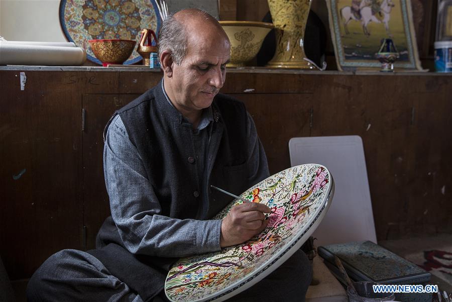 INDIA-SRINAGAR-ARTESANIA