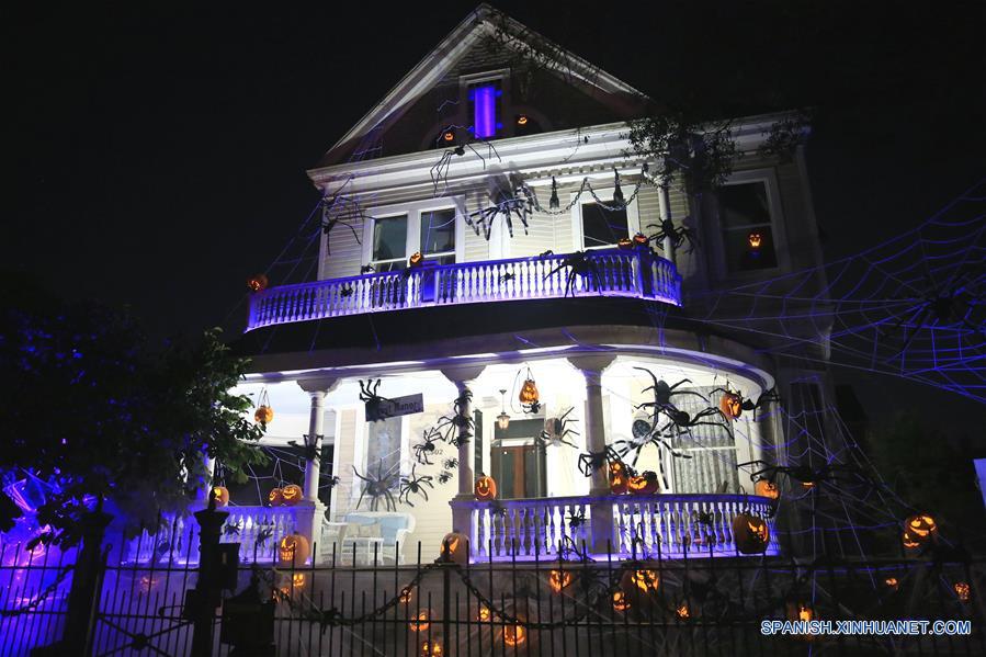 Mansión Fantasma para celebrar fiesta de Halloween en Nueva Orleans, Estados  Unidos 