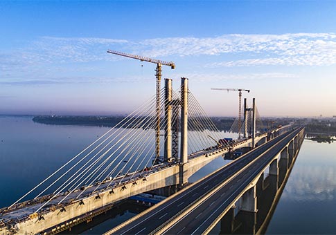 Puente Hanjiang de Vía Férrea Menghua termina instalación de cables