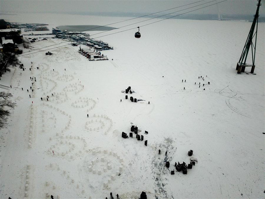 Heilongjiang: elaboran 2,019 muñecos de nieve para saludar el Año Nuevo